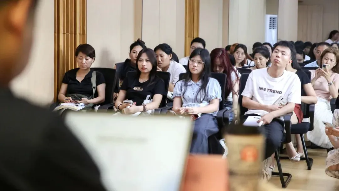 如何利用云平台进行篮球比赛的数据分析_1